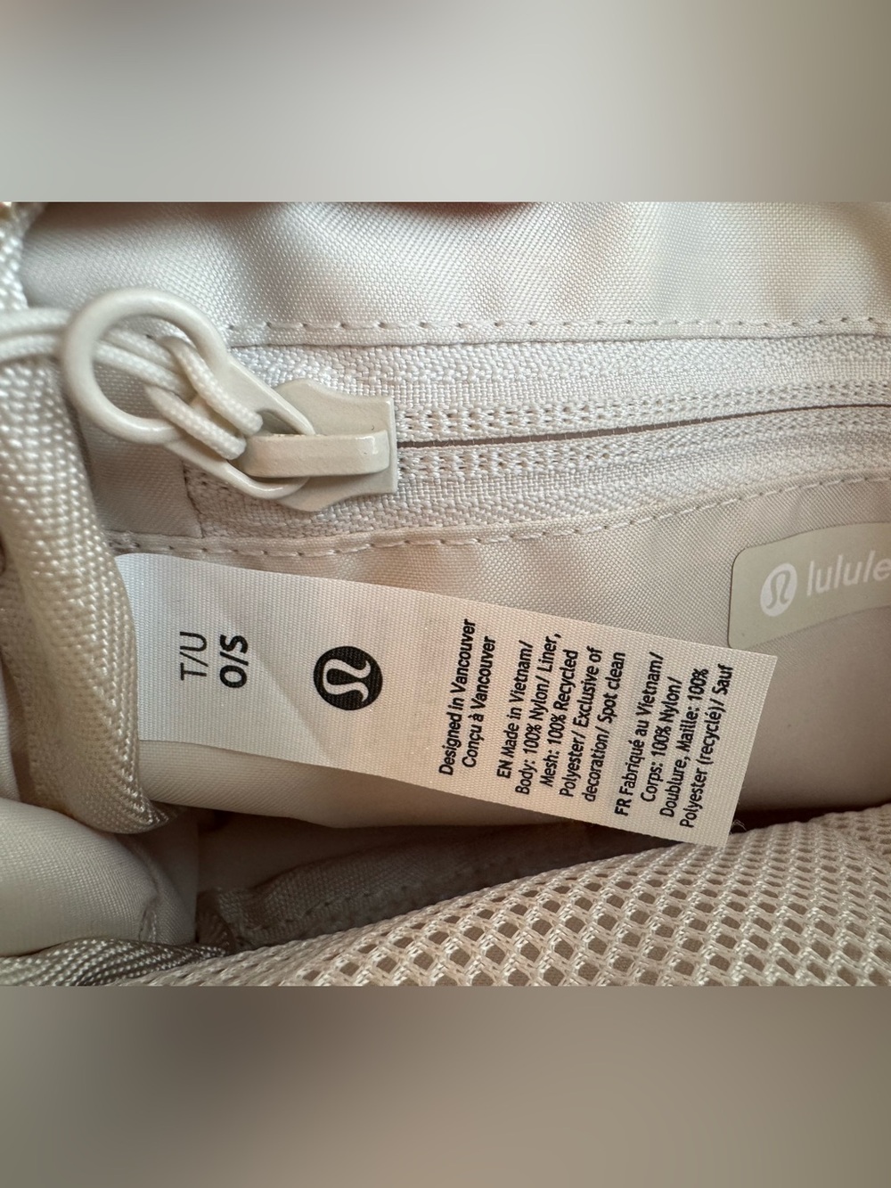 lululemon athletica Cream Compact Crossbody Bag NWOT - Picture 13 of 16